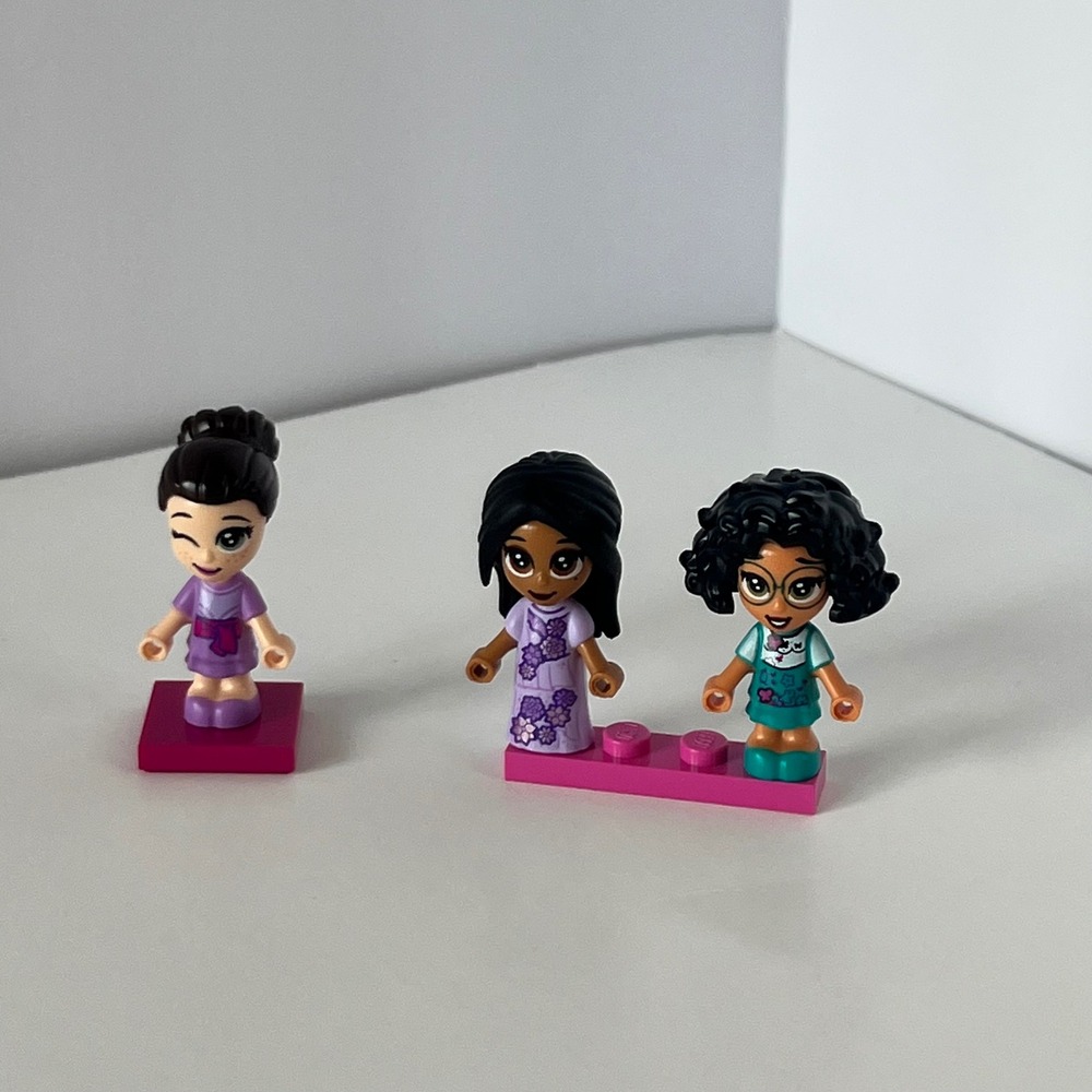 LEGO Disney Encanto Mirabel Isabela Luisa Madrigal Micro-doll Figures‎ magical